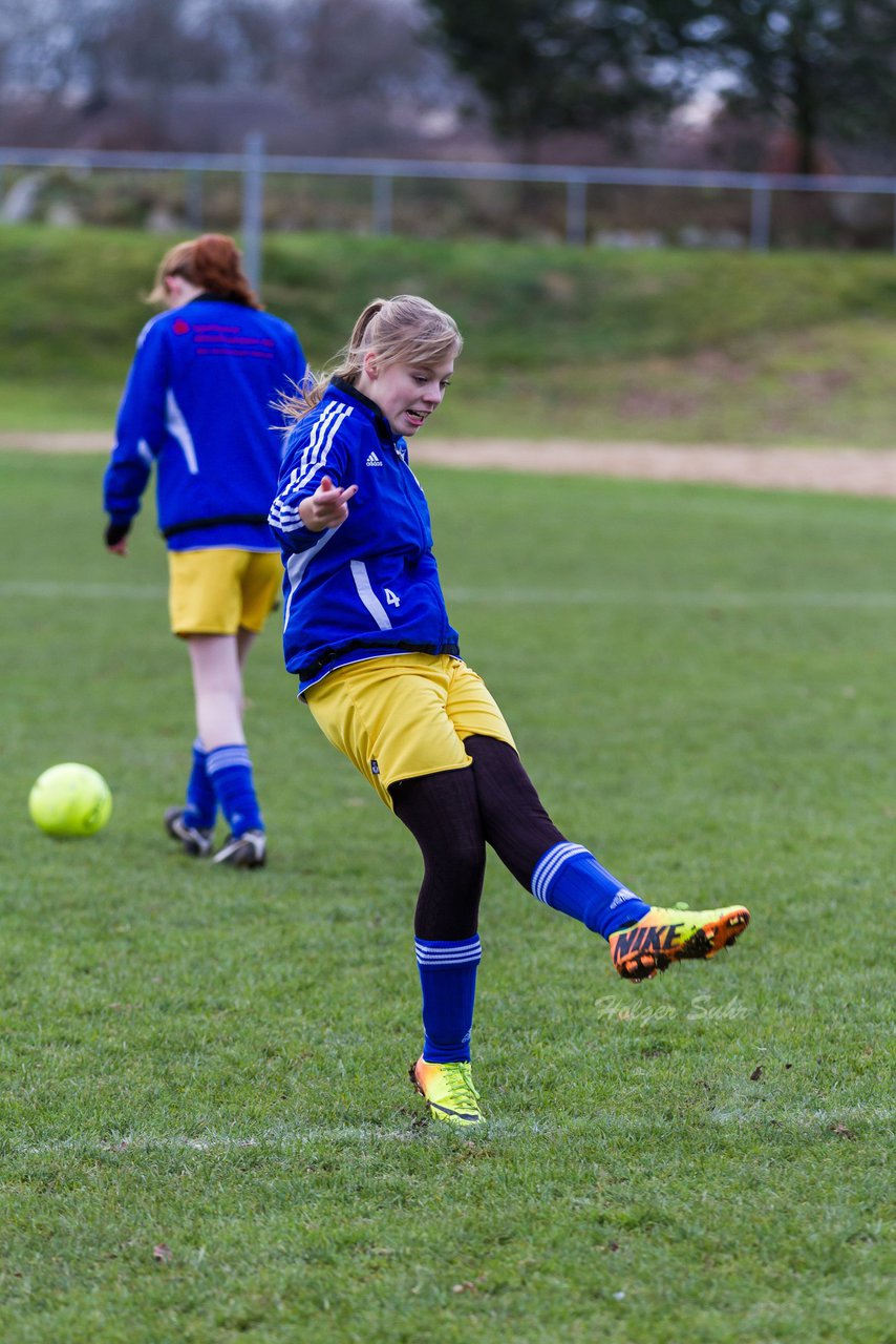 Bild 56 - B-Juniorinnen TSV Gnutz o.W. - SV Henstedt Ulzburg II : Ergebnis: ca. 5:0